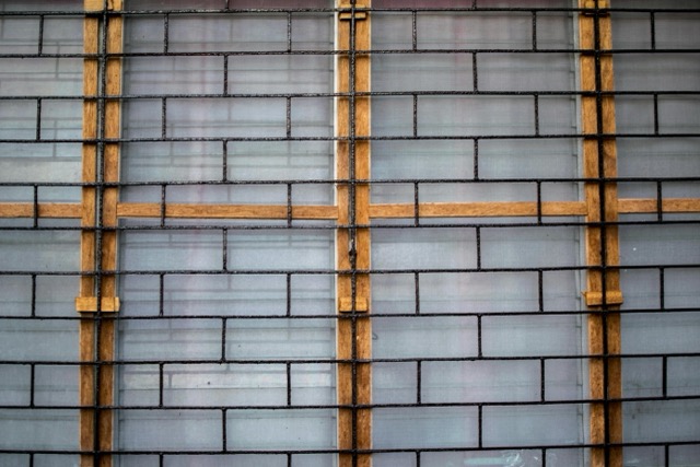 Öz Doğuş Yapı Market, Malatya’da inşaat yapı malzemeleri alanında toptan ve perakende satış hizmeti sunan, iki şubesiyle bölgenin güvenilir yapı marketlerinden biridir. İzocam ısı yalıtım ürünleri, alçıpan ve alçıpan aksesuarları, sandwich panel, trapez sac, profil boru, betopan, OSB, XPS ve EPS yalıtım levhaları, mineral yün, tel örgü, köşebent, Grandex ürünleri ve prefabrik ev malzemeleri geniş ürün yelpazemizle Malatya ve çevresine kaliteli çözümler sunmaktayız. Profesyonel hizmet anlayışı, uygun fiyat politikası ve güçlü stok kapasitesiyle Öz Doğuş Yapı Market, konut, sanayi ve prefabrik yapı projeleri için güvenilir yapı malzemeleri tedarikçisidir.